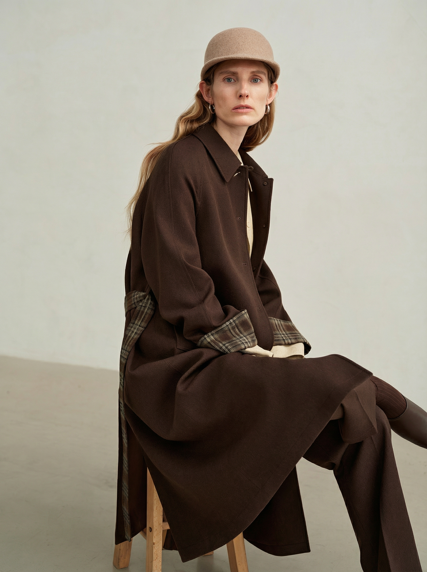 Vivienne | Merino Plaid-Cuff Long Coat | Single-Breasted Coat with Raglan Sleeves & Plaid Turn-Back Cuffs
